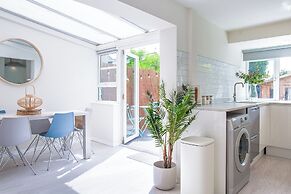 Stunning Townhouse with Large Garden