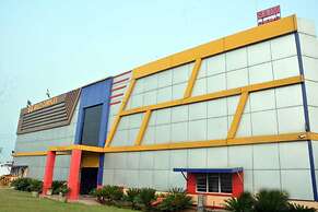 G G Multi Complex