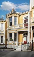 Luxury Apartment on Stuart Street
