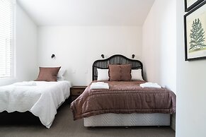 Luxury Apartment on Stuart Street