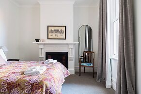 Luxury Apartment on Stuart Street