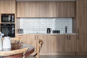 Luxury Apartment on Stuart Street