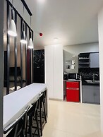 Hubomoto People's Suite