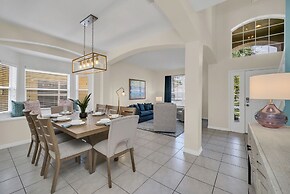 Spacious Villa: Pool, Game Room & Themed Rooms