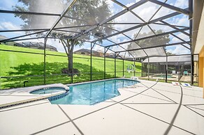 Spacious Villa: Pool, Game Room & Themed Rooms