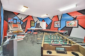 Spacious Villa: Pool, Game Room & Themed Rooms