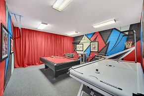 Spacious Villa: Pool, Game Room & Themed Rooms