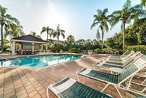 Spacious Villa: Pool, Game Room & Themed Rooms