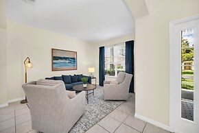 Spacious Villa: Pool, Game Room & Themed Rooms