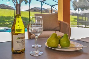 Spacious Villa: Pool, Game Room & Themed Rooms