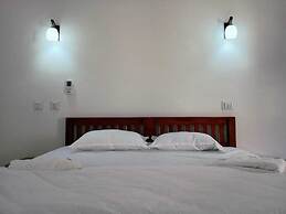 CHAEL Airport Residency