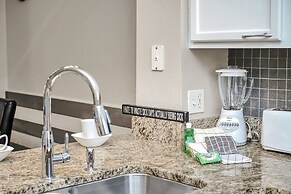 Family Oasis, Cozy Retreat With Bunk Room