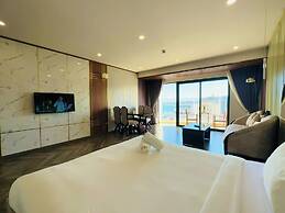 Gold Coast Apartment