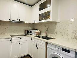 Gold Coast Apartment