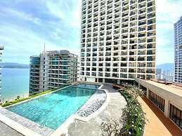 Gold Coast Apartment