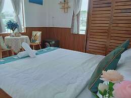 Sea-breeze homestay