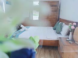Sea-breeze homestay