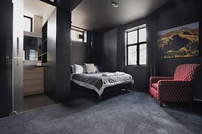 Deluxe Inner-city Apartment on Moray
