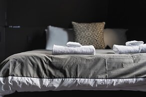 Deluxe Inner-city Apartment on Moray