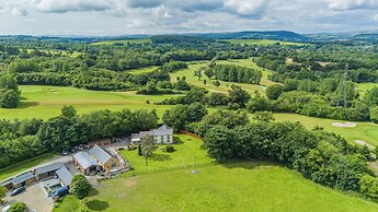 Self-contained Cosy one Bedroom Holiday Barn
