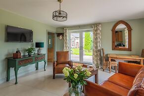 Self-contained Cosy one Bedroom Holiday Barn