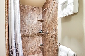 Coeur D'alene, Idaho Lake House W/beautiful Views!