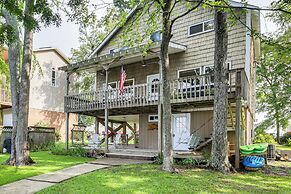 Private Boat Dock: Waterfront Lake Murray Haven