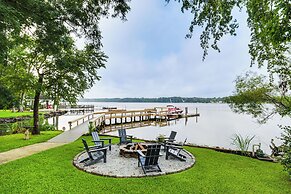 Private Boat Dock: Waterfront Lake Murray Haven