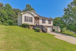Pet-friendly Conover Home 7 Mi to Downtown Hickory