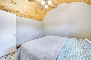 Countryside Texas Home w/ Fire Pit!