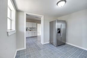 Countryside Texas Home w/ Fire Pit!