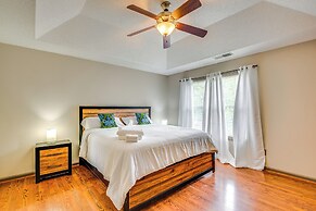 5 Mi to Lake Acworth: Georgia Gem w/ Private Patio