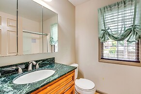 5 Mi to Lake Acworth: Georgia Gem w/ Private Patio