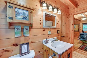 Serene Cabin < 1 Mi to Fairy Stone State Park!