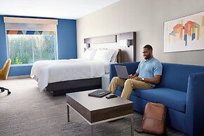 Holiday Inn Express And Suites Cushing by IHG