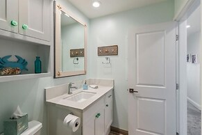 Maui Kamaole, #i215 2 Bedroom Condo by RedAwning