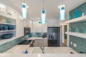 Maui Kamaole, #i215 2 Bedroom Condo by RedAwning