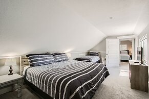 Golden Gate Getaway 4 Bedroom Home by RedAwning