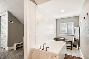 Golden Gate Getaway 4 Bedroom Home by RedAwning