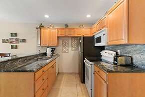 Hale Kamaole, #215 1 Bedroom Condo by RedAwning