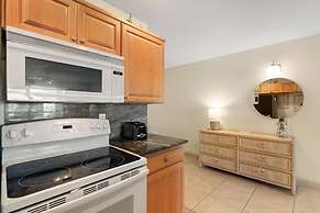 Hale Kamaole, #215 1 Bedroom Condo by RedAwning