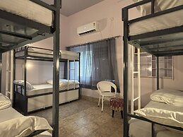 Dormtales Varanasi - Homely Hostel