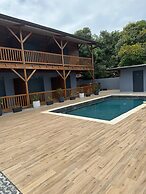 Hostel Toucan Rés Francis avec Piscine