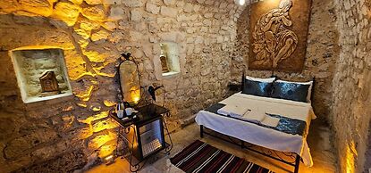 Cleopatra Antique Hotel