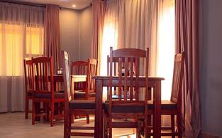The Chobe Inn