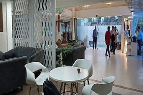 Zen Inn Luxury Hotel