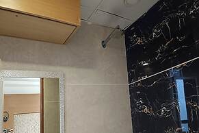 Zen Inn Luxury Hotel