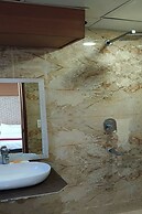 Zen Inn Luxury Hotel