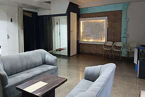 Zen Inn Luxury Hotel