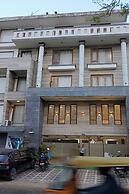 Zen Inn Luxury Hotel